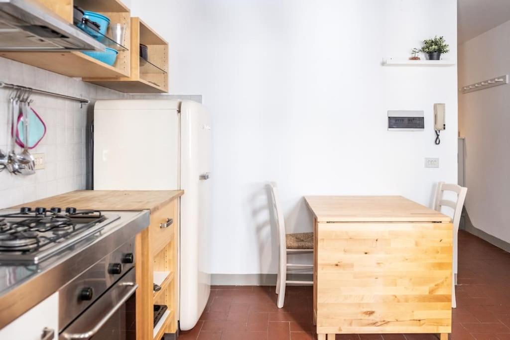 Classic Florentine Flat Near Piazza Santa Croce فلورنس المظهر الخارجي الصورة