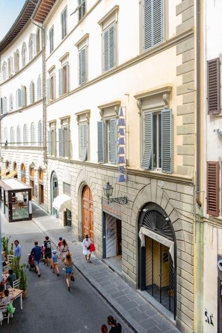 Classic Florentine Flat Near Piazza Santa Croce فلورنس المظهر الخارجي الصورة